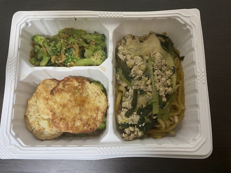 マッスルデリ　メニュー
鳥つくねアンド上海風焼きそば2